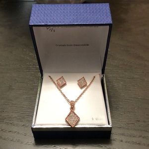 ❗️READ DESCRIPTION❗️ Earring and Necklace set.